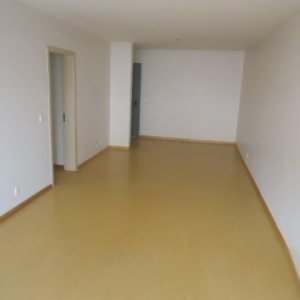 Apartamento com 102m², 3 dormitórios, 1 vaga, no bairro Centro em Caxias do Sul para Comprar