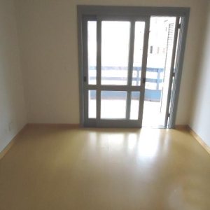 Apartamento com 102m², 3 dormitórios, 1 vaga, no bairro Centro em Caxias do Sul para Comprar