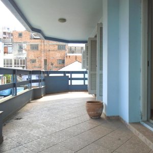 Apartamento com 102m², 3 dormitórios, 1 vaga, no bairro Centro em Caxias do Sul para Comprar