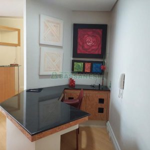 Sala Mobiliada com 67m², 1 vaga, no bairro Lourdes em Caxias do Sul para Alugar ou Comprar