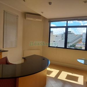 Sala Mobiliada com 67m², 1 vaga, no bairro Lourdes em Caxias do Sul para Alugar ou Comprar