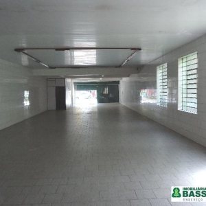 Loja com 340m², no bairro Lourdes em Caxias do Sul para Alugar ou Comprar