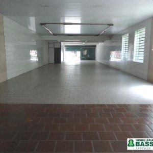 Loja com 340m², no bairro Lourdes em Caxias do Sul para Alugar ou Comprar