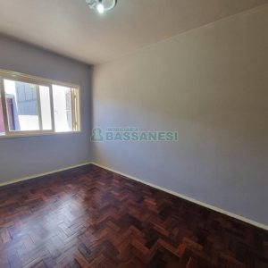 Casa com 80m², 3 dormitórios, 1 vaga, no bairro Rio Branco em Caxias do Sul para Alugar