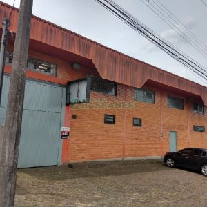 Pavilhão com 706m², no bairro Sanvitto em Caxias do Sul para Alugar ou Comprar