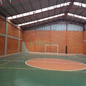 Pavilhão com 706m², no bairro Sanvitto em Caxias do Sul para Alugar ou Comprar