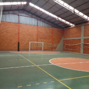 Pavilhão com 706m², no bairro Sanvitto em Caxias do Sul para Alugar ou Comprar