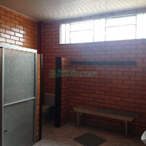 Pavilhão com 706m², no bairro Sanvitto em Caxias do Sul para Alugar ou Comprar