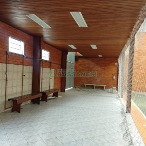 Pavilhão com 706m², no bairro Sanvitto em Caxias do Sul para Alugar ou Comprar
