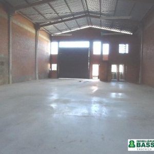 Pavilhão com 390m², no bairro Esplanada em Caxias do Sul para Alugar
