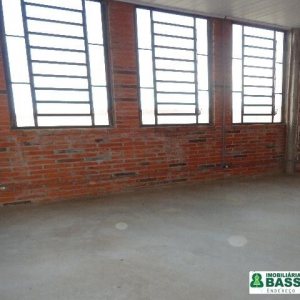 Pavilhão com 390m², no bairro Esplanada em Caxias do Sul para Alugar