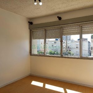 Apartamento com 74m², 3 dormitórios, no bairro São Pelegrino em Caxias do Sul para Alugar