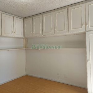 Apartamento com 74m², 3 dormitórios, no bairro São Pelegrino em Caxias do Sul para Alugar