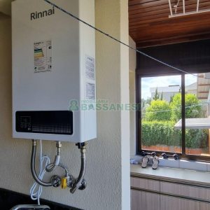 Casa com 193m², 4 dormitórios, 3 vagas, no bairro Desvio Rizzo em Caxias do Sul para Comprar