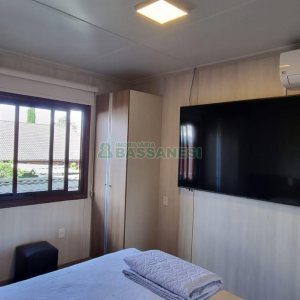 Casa com 193m², 4 dormitórios, 3 vagas, no bairro Desvio Rizzo em Caxias do Sul para Comprar