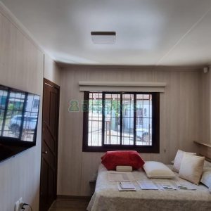 Casa com 193m², 4 dormitórios, 3 vagas, no bairro Desvio Rizzo em Caxias do Sul para Comprar