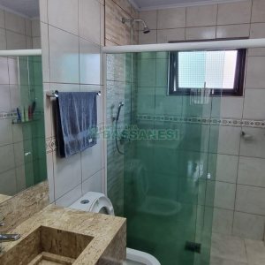 Casa com 193m², 4 dormitórios, 3 vagas, no bairro Desvio Rizzo em Caxias do Sul para Comprar