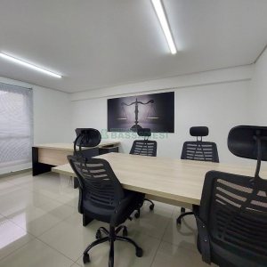 Sala Mobiliada com 78m², 1 vaga, no bairro Centro em Caxias do Sul para Alugar