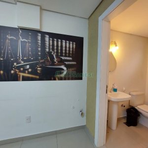 Sala Mobiliada com 78m², 1 vaga, no bairro Centro em Caxias do Sul para Alugar