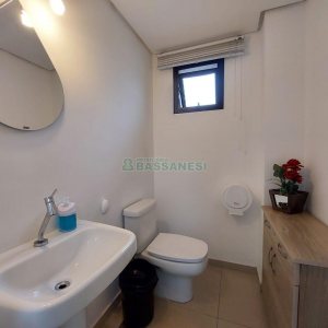 Sala Mobiliada com 78m², 1 vaga, no bairro Centro em Caxias do Sul para Alugar
