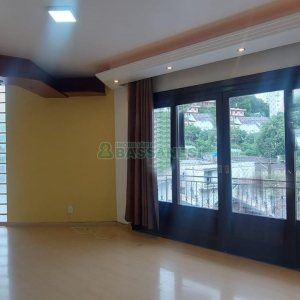 Apartamento com 77m², 2 dormitórios, 1 vaga, no bairro São Leopoldo em Caxias do Sul para Alugar