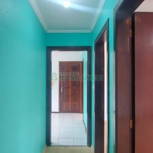 Apartamento com 77m², 2 dormitórios, 1 vaga, no bairro São Leopoldo em Caxias do Sul para Alugar