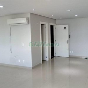 Sala com 48m², 1 vaga, no bairro Villagio Iguatemi em Caxias do Sul para Comprar