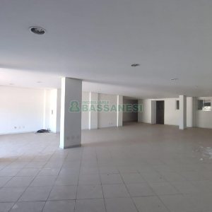 Loja com 225m², no bairro Sagrada Família em Caxias do Sul para Alugar ou Comprar