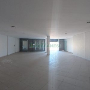 Loja com 225m², no bairro Sagrada Família em Caxias do Sul para Alugar ou Comprar
