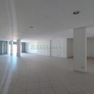 Loja com 225m², no bairro Sagrada Família em Caxias do Sul para Alugar ou Comprar