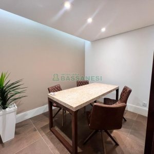 Sala com 76m², 1 vaga, no bairro Pio X em Caxias do Sul para Alugar ou Comprar