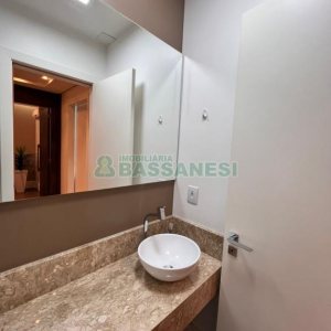 Sala com 76m², 1 vaga, no bairro Pio X em Caxias do Sul para Alugar ou Comprar