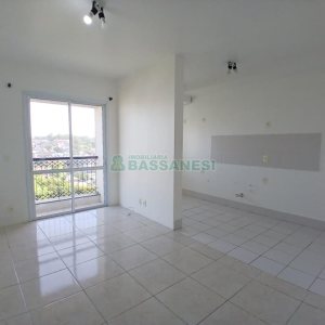 Apartamento com 60m², 2 dormitórios, 1 vaga, no bairro Santa Catarina em Caxias do Sul para Alugar