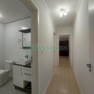 Apartamento, 2 dormitórios, 1 vaga, no bairro Santa Lúcia em Caxias do Sul para Alugar