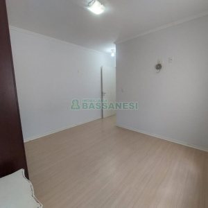 Apartamento, 2 dormitórios, 1 vaga, no bairro Santa Lúcia em Caxias do Sul para Alugar