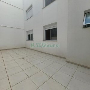 Apartamento, 2 dormitórios, 1 vaga, no bairro Santa Lúcia em Caxias do Sul para Alugar