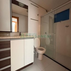 Apartamento com 95m², 2 dormitórios, 2 vagas, no bairro Madureira em Caxias do Sul para Alugar