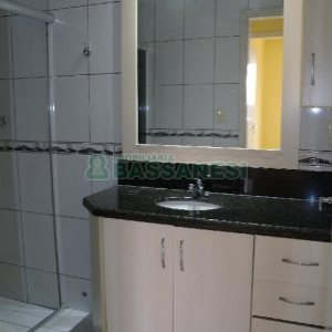 Apartamento com 53m², 2 dormitórios, no bairro São Pelegrino em Caxias do Sul para Comprar