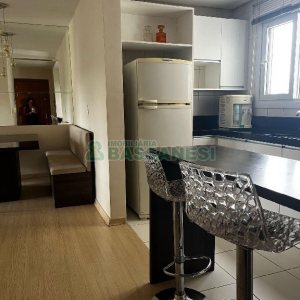 Apartamento com 72m², 2 dormitórios, 2 vagas, no bairro Lourdes em Caxias do Sul para Alugar
