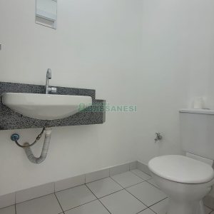 Sala com 38m², 1 vaga, no bairro Pio X em Caxias do Sul para Comprar