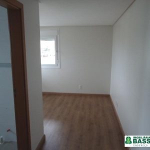Apartamento com 104m², 3 dormitórios, 2 vagas, no bairro Madureira em Caxias do Sul para Alugar