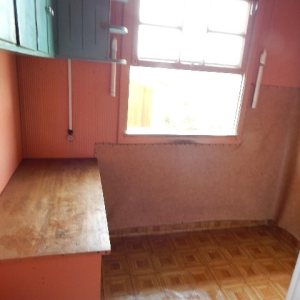 Casa com 200m², 3 dormitórios, 1 vaga, no bairro Rio Branco em Caxias do Sul para Comprar