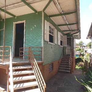 Casa com 200m², 3 dormitórios, 1 vaga, no bairro Rio Branco em Caxias do Sul para Comprar