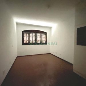 Casa com 386m², 3 dormitórios, 2 vagas, no bairro Cinqüentenário em Caxias do Sul para Comprar