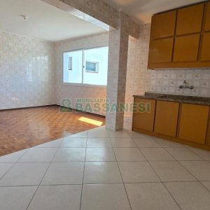 Apartamento com 177m², 4 dormitórios, 1 vaga, no bairro Lourdes em Caxias do Sul para Comprar