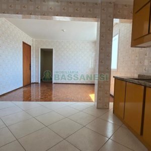 Apartamento com 177m², 4 dormitórios, 1 vaga, no bairro Lourdes em Caxias do Sul para Comprar