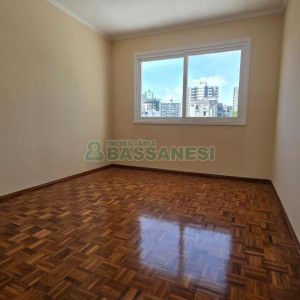 Apartamento com 177m², 4 dormitórios, 1 vaga, no bairro Lourdes em Caxias do Sul para Comprar