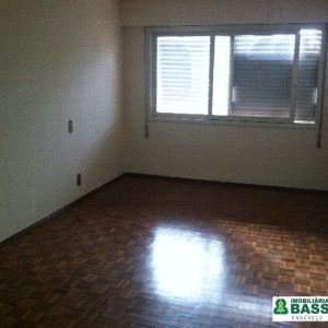 Apartamento, 4 dormitórios, 1 vaga, no bairro Lourdes em Caxias do Sul para Comprar