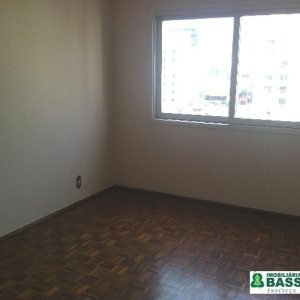 Apartamento, 4 dormitórios, 1 vaga, no bairro Lourdes em Caxias do Sul para Comprar