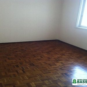 Apartamento, 4 dormitórios, 1 vaga, no bairro Lourdes em Caxias do Sul para Comprar